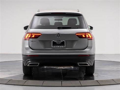 Used 2019 Volkswagen Tiguan S image 4
