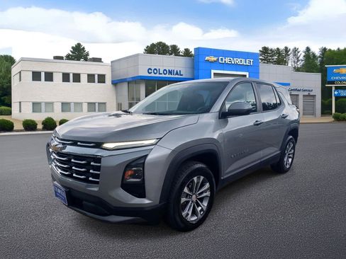 Used 2025 Chevrolet Equinox LT AWD/4WD image 1