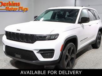 Used 2023 Jeep Grand Cherokee Altitude video 1