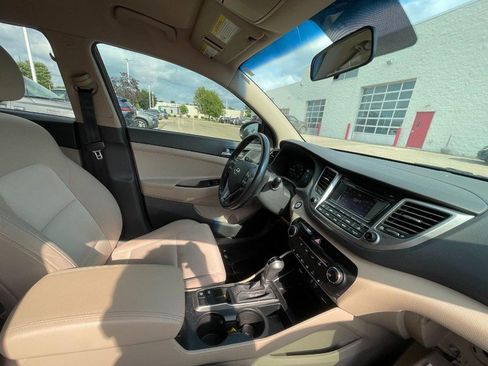 Used 2016 Hyundai Tucson FWD image 4