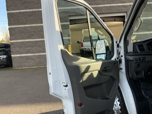 Used 2023 Ford Transit 350 XLT image 12
