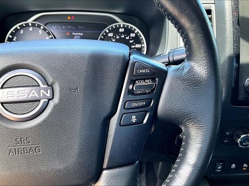 Used 2023 Nissan Frontier SV w/ Technology Package AWD/4WD image 13
