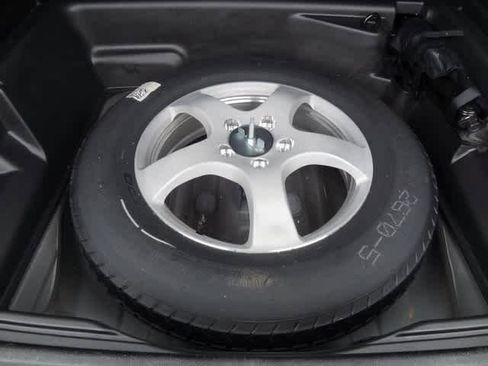 Used 2023 Jeep Grand Cherokee Limited image 21