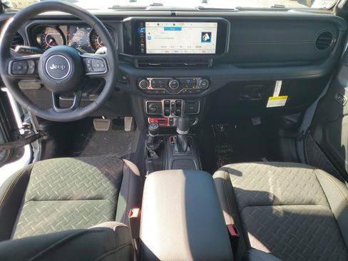 New 2026 Jeep Gladiator Mojave w/ Safety Group image 11