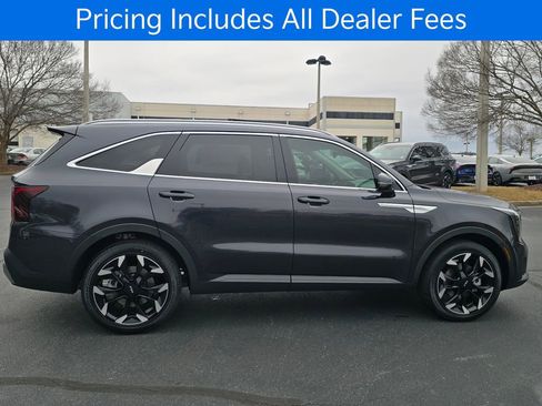 New 2026 Kia Sorento EX w/ EX Premium Package FWD image 2