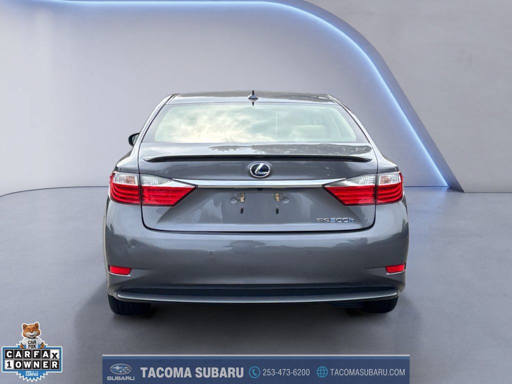 Used 2013 Lexus ES 300h w/ Luxury Pkg FWD image 4