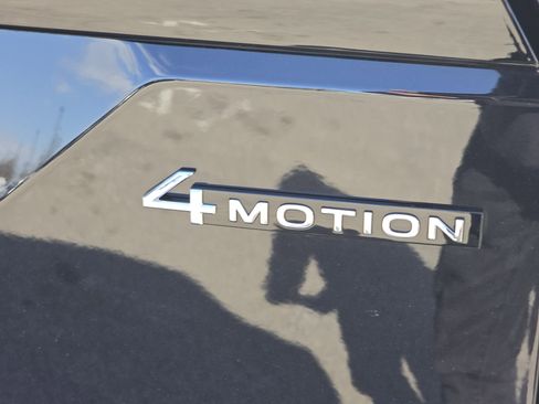 New 2026 Volkswagen Atlas Peak Edition image 15