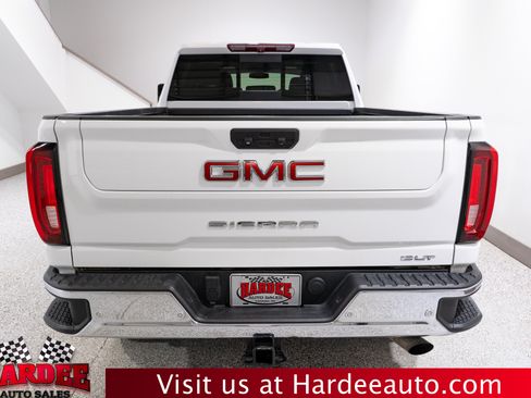 Used 2023 GMC Sierra 2500 SLT w/ SLT Preferred Package AWD/4WD image 4