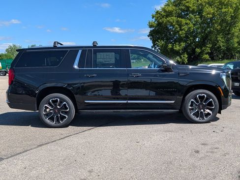 New 2026 GMC Yukon XL Elevation w/ Elevation Premium Package AWD/4WD image 8