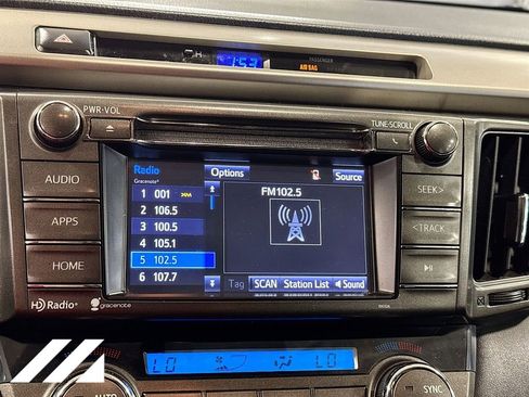 Used 2015 Toyota RAV4 XLE AWD/4WD image 16