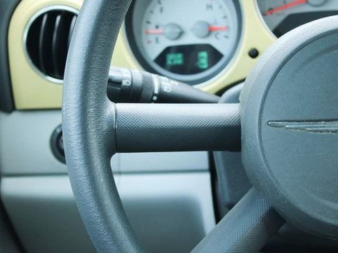 Used 2007 Chrysler PT Cruiser Touring w/ Fleet Value Group I image 20