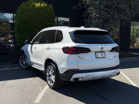 Used 2025 BMW X5 xDrive40i AWD/4WD image 19