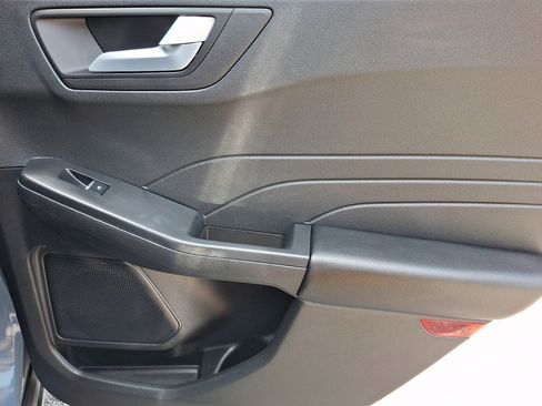 Used 2025 Ford Escape ST-Line FWD image 14