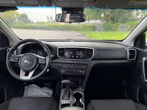Used 2022 Kia Sportage LX FWD image 17