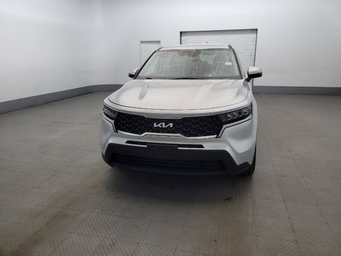 Used 2022 Kia Sorento LX image 15