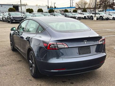 Used 2023 Tesla Model 3 Standard Range image 8