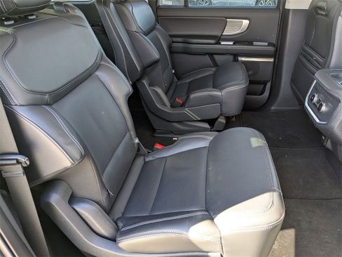 Used 2025 Ford Expedition Max Platinum image 41