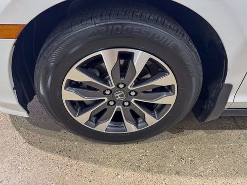 Used 2022 Honda Odyssey EX-L image 32
