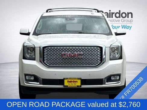 Used 2015 GMC Yukon Denali w/ Premium Package AWD/4WD image 3