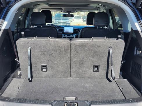 Certified 2022 Ford Explorer XLT w/ Equipment Group 202A image 34