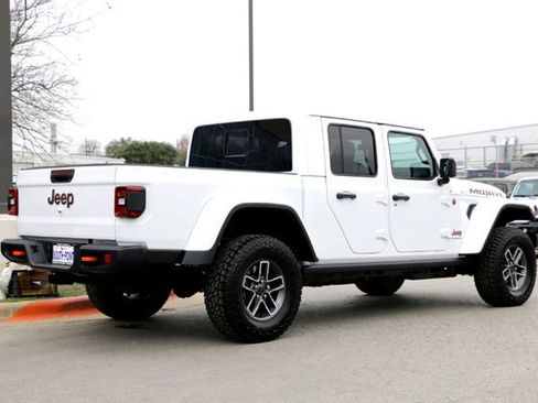 New 2026 Jeep Gladiator Mojave image 5