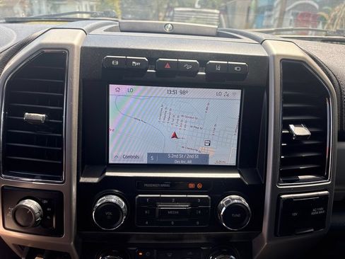 Used 2020 Ford F250 Lariat AWD/4WD image 12