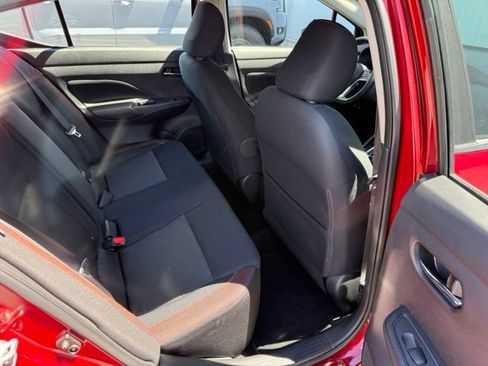 Used 2020 Nissan Versa SR w/ Convenience Package FWD image 27