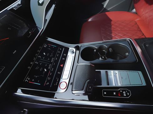 Used 2020 Audi SQ7 Prestige image 26