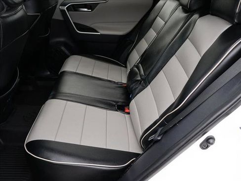 Used 2020 Toyota RAV4 XLE w/ XLE Grade Weather Package AWD/4WD image 22