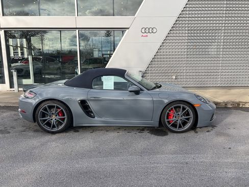 Used 2024 Porsche 718 Boxster S image 16
