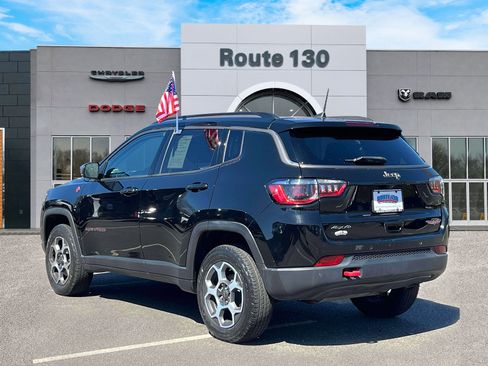 Used 2022 Jeep Compass Trailhawk AWD/4WD image 3