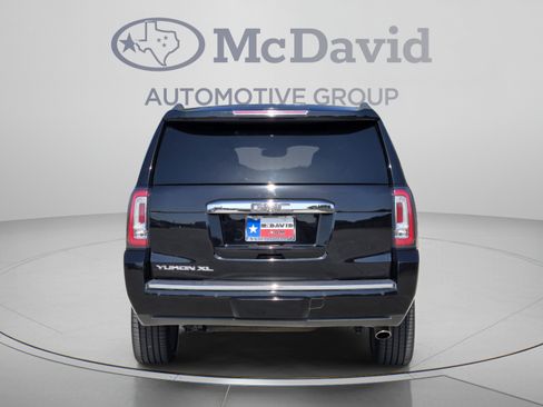 Used 2020 GMC Yukon XL Denali w/ Denali Ultimate Package RWD image 5