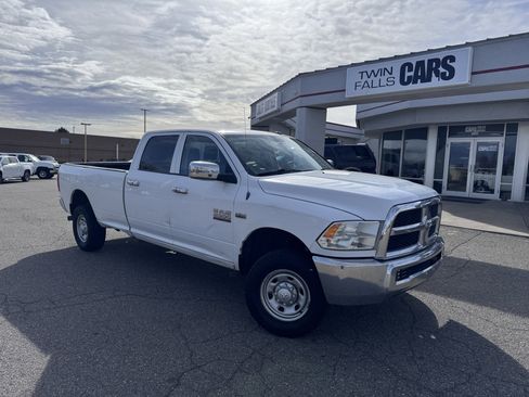 Used 2013 RAM 2500 Tradesman w/ Chrome Appearance Group image 2