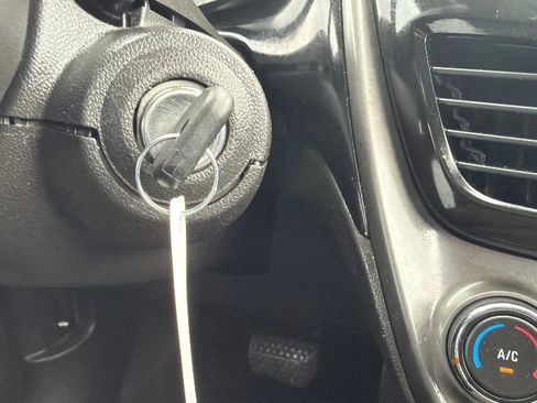 Used 2020 Chevrolet Spark LT image 26