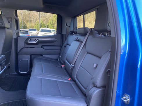 Used 2022 Chevrolet Silverado 1500 LTZ w/ LTZ Premium Package image 42