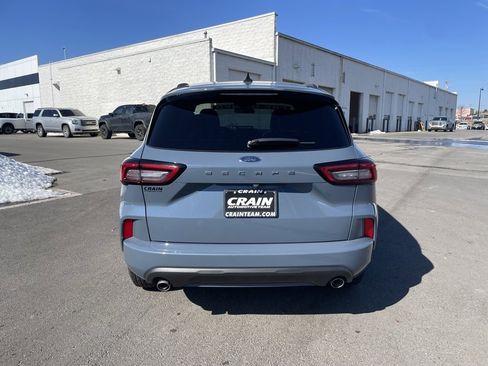 Used 2024 Ford Escape ST-Line image 6