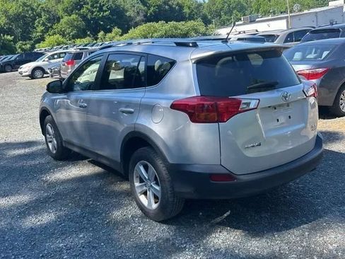 Used 2013 Toyota RAV4 XLE AWD/4WD image 5