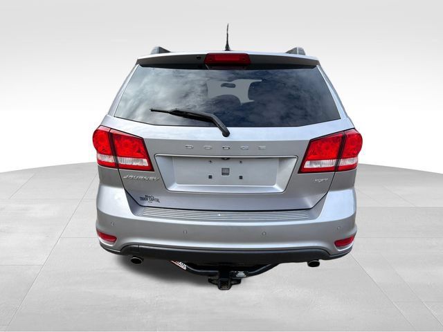 Used 2018 Dodge Journey SXT w/ Premium Group FWD image 4
