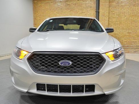 Used 2018 Ford Taurus Police Interceptor AWD image 4