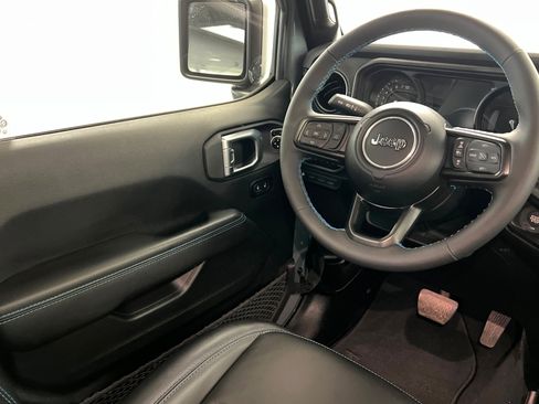 Used 2024 Jeep Wrangler Unlimited Rubicon 4xe w/ Convenience Group image 12