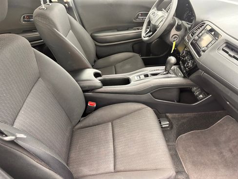Used 2016 Honda HR-V LX image 11