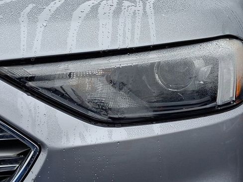 Used 2022 Ford Edge SEL w/ Convenience Package image 10