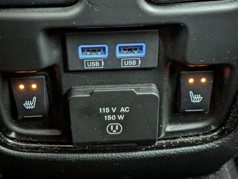 Used 2020 Dodge Durango R/T w/ Technology Group image 17