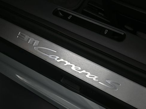 Certified 2026 Porsche 911 Carrera S RWD image 38