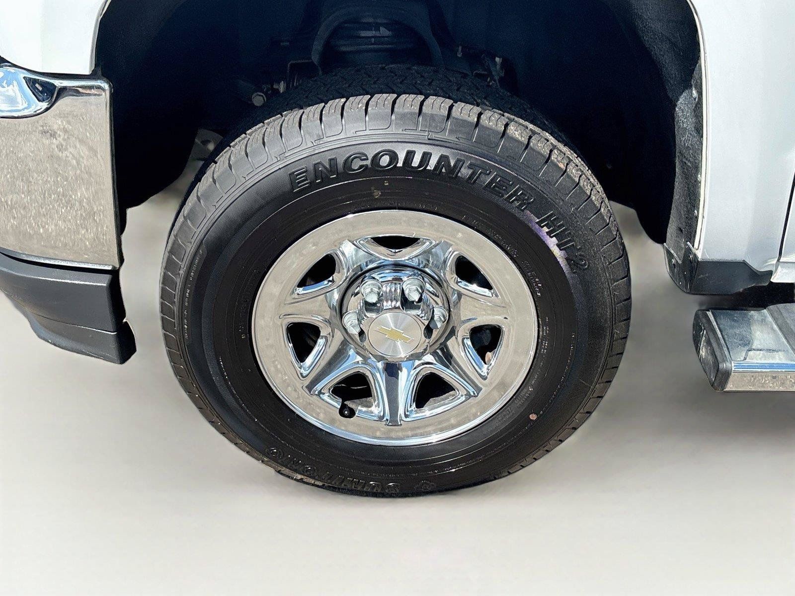 Used 2017 Chevrolet Silverado 1500 LT w/ LT Convenience Package RWD image 28