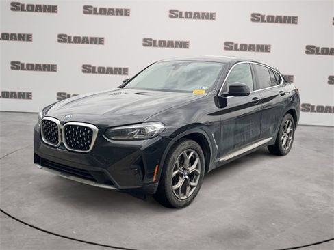 Used 2024 BMW X4 xDrive30i w/ Parking Assistance Package image 1