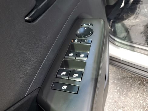 Used 2024 Hyundai Kona SEL FWD image 16
