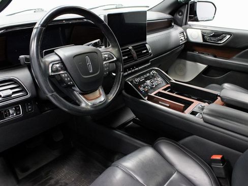 Used 2023 Lincoln Navigator L Reserve AWD/4WD image 26