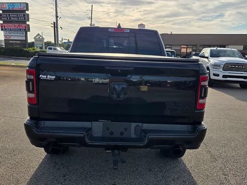 Used 2020 RAM 1500 Limited w/ Black Appearance Package AWD/4WD image 11