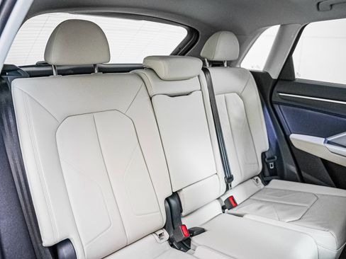 Used 2023 Audi Q3 2.0T Premium w/ Convenience Package image 12